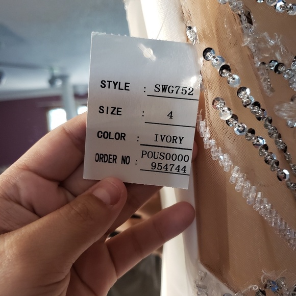 Galina Signature - Picture 6 of 7